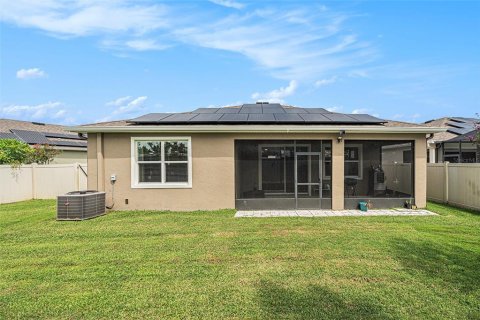Casa en venta en Zephyrhills, Florida, 4 dormitorios, 190.26 m2 № 1912620 - foto 26