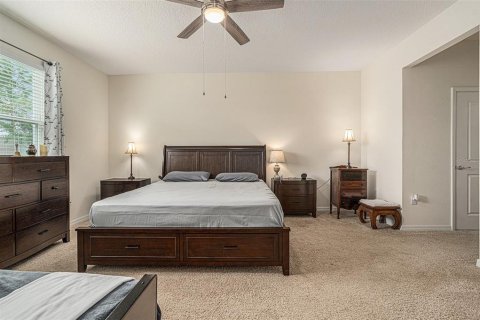 Casa en venta en Zephyrhills, Florida, 4 dormitorios, 190.26 m2 № 1912620 - foto 17
