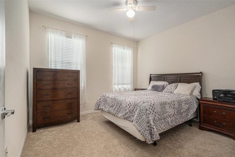 Casa en venta en Zephyrhills, Florida, 4 dormitorios, 190.26 m2 № 1912620 - foto 21
