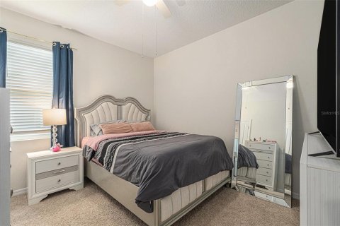 Casa en venta en Zephyrhills, Florida, 4 dormitorios, 190.26 m2 № 1912620 - foto 20