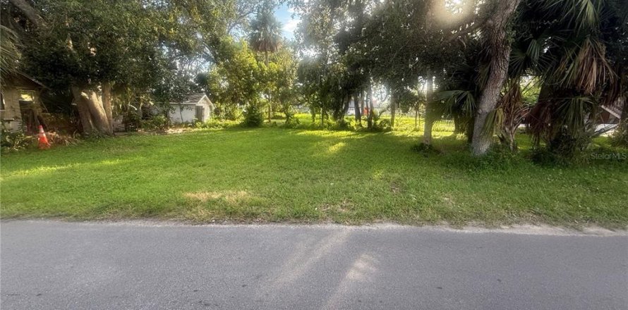 Terreno en Daytona Beach, Florida № 1911090