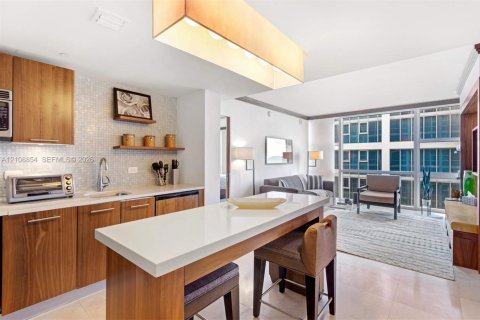 Copropriété à vendre à Miami Beach, Floride: 2 chambres, 82.4 m2 № 2424923 - photo 3