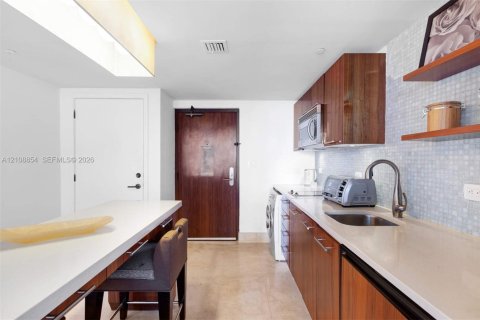 Copropriété à vendre à Miami Beach, Floride: 2 chambres, 82.4 m2 № 2424923 - photo 4