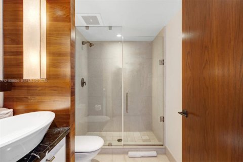 Copropriété à vendre à Miami Beach, Floride: 2 chambres, 82.4 m2 № 2424923 - photo 18