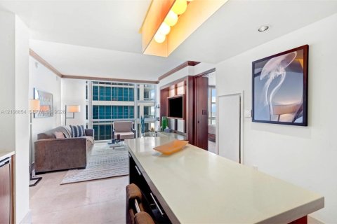 Copropriété à vendre à Miami Beach, Floride: 2 chambres, 82.4 m2 № 2424923 - photo 6