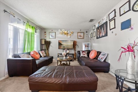 Casa en venta en Kissimmee, Florida, 4 dormitorios, 194.44 m2 № 1747102 - foto 8