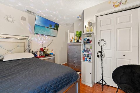 Casa en venta en Kissimmee, Florida, 4 dormitorios, 194.44 m2 № 1747102 - foto 17