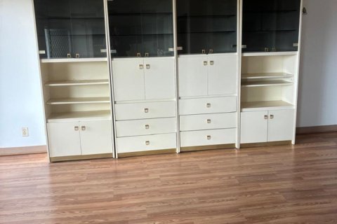 Condo in Palm Springs, Florida, 1 bedroom  № 2253816 - photo 9