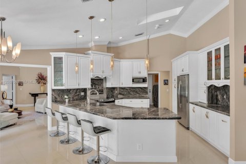 Villa ou maison à vendre à Weston, Floride: 5 chambres, 260.13 m2 № 2073465 - photo 16