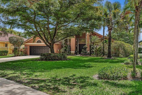 Villa ou maison à vendre à Weston, Floride: 5 chambres, 260.13 m2 № 2073465 - photo 2