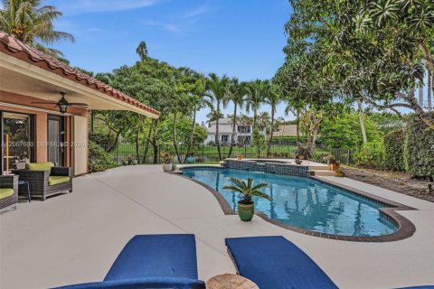 Villa ou maison à Weston, Floride 5 chambres, 260.13 m2 № 2073465