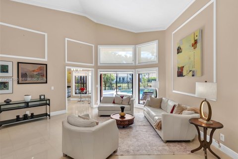 Villa ou maison à vendre à Weston, Floride: 5 chambres, 260.13 m2 № 2073465 - photo 5
