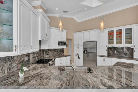 Villa ou maison à vendre à Weston, Floride: 5 chambres, 260.13 m2 № 2073465 - photo 13