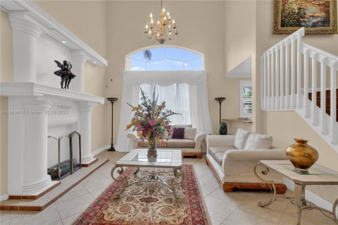 Casa en venta en Pembroke Pines, Florida, 5 dormitorios, 266.72 m2 № 1888292 - foto 5
