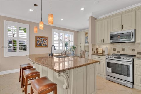 Casa en venta en Pembroke Pines, Florida, 5 dormitorios, 266.72 m2 № 1888292 - foto 12