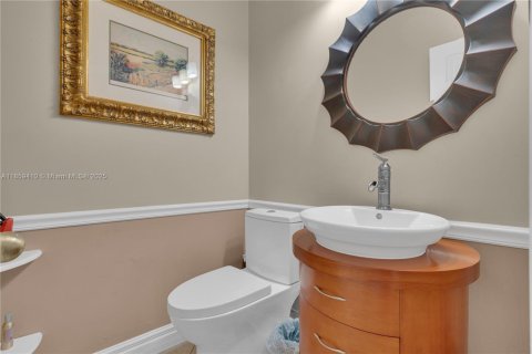 Casa en venta en Pembroke Pines, Florida, 5 dormitorios, 266.72 m2 № 1888292 - foto 10