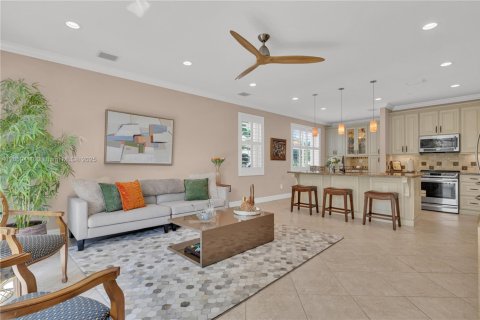 Casa en venta en Pembroke Pines, Florida, 5 dormitorios, 266.72 m2 № 1888292 - foto 20