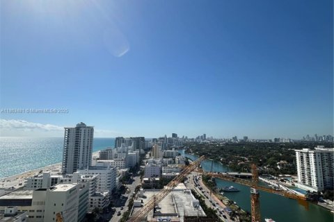 Copropriété à vendre à Miami Beach, Floride: 48.87 m2 № 1961623 - photo 2