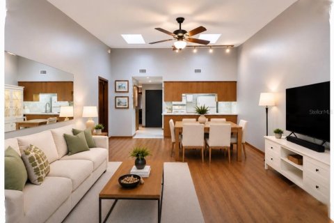 Condo in Winter Park, Florida, 2 bedrooms  № 2196534 - photo 15