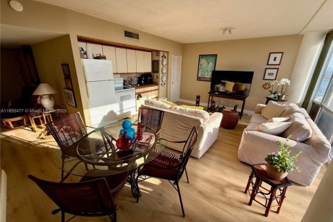 Copropriété à louer à Miami Beach, Floride: 1 chambre, 62.99 m2 № 1962133 - photo 2