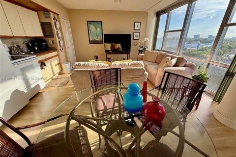 Copropriété à louer à Miami Beach, Floride: 1 chambre, 62.99 m2 № 1962133 - photo 14