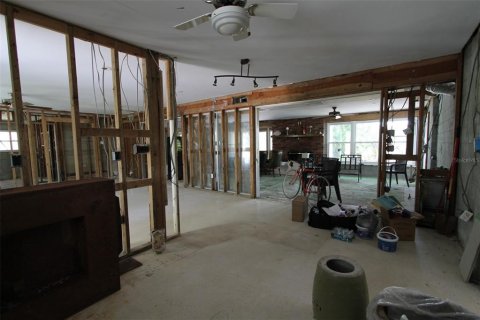 House in Sarasota, Florida 2 bedrooms, 160.26 sq.m. № 1741011 - photo 8