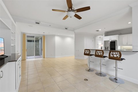Copropriété à vendre à Lakewood Ranch, Floride: 2 chambres, 167.6 m2 № 2408022 - photo 15