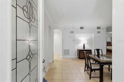 Copropriété à vendre à Lakewood Ranch, Floride: 2 chambres, 167.6 m2 № 2408022 - photo 5