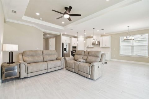 House in Wesley Chapel, Florida 3 bedrooms, 196.77 sq.m. № 1767318 - photo 14