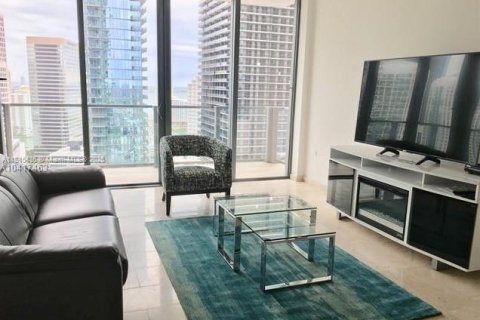 Condo in Miami, Florida, 2 bedrooms  № 2168447 - photo 2