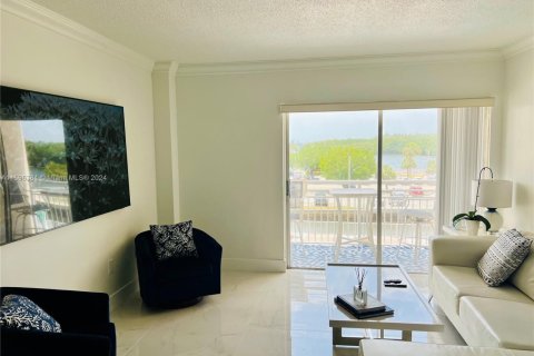 Copropriété à louer à Sunny Isles Beach, Floride: 1 chambre, 65.5 m2 № 1753239 - photo 21