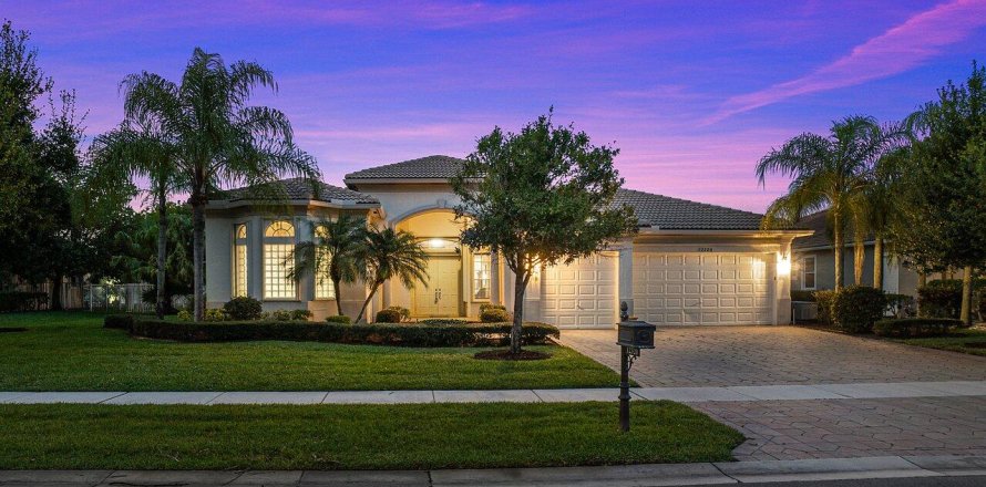 Villa ou maison à Wellington, Floride 4 chambres, 292.83 m2 № 1002945