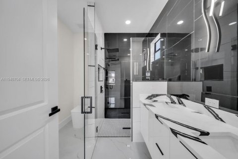 Villa ou maison à vendre à Lehigh Acres, Floride: 3 chambres, 142.7 m2 № 1997767 - photo 13