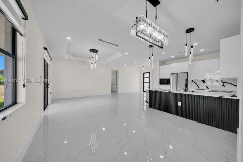 Villa ou maison à vendre à Lehigh Acres, Floride: 3 chambres, 142.7 m2 № 1997767 - photo 16