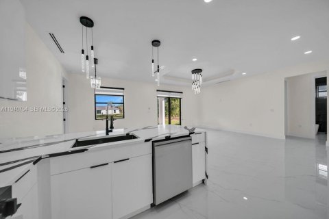 Villa ou maison à vendre à Lehigh Acres, Floride: 3 chambres, 142.7 m2 № 1997767 - photo 18