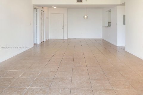 Condominio en alquiler en Hollywood, Florida, 2 dormitorios, 92.9 m2 № 1927204 - foto 7