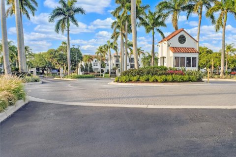 Condominio en alquiler en Hollywood, Florida, 2 dormitorios, 92.9 m2 № 1927204 - foto 17