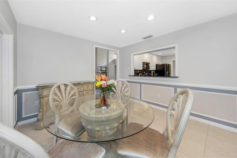 Villa ou maison à vendre à Wesley Chapel, Floride: 3 chambres, 246.38 m2 № 2220828 - photo 13