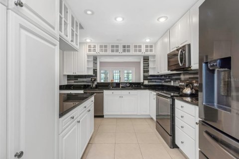 Villa ou maison à vendre à Wesley Chapel, Floride: 3 chambres, 246.38 m2 № 2220828 - photo 18