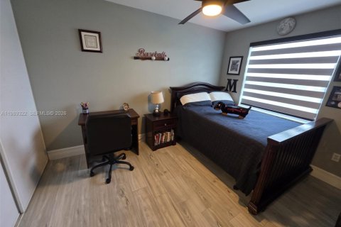 House in Pembroke Pines, Florida 3 bedrooms, 170.57 sq.m. № 2052089 - photo 21