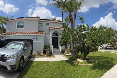 House in Pembroke Pines, Florida 3 bedrooms, 170.57 sq.m. № 2052089 - photo 2
