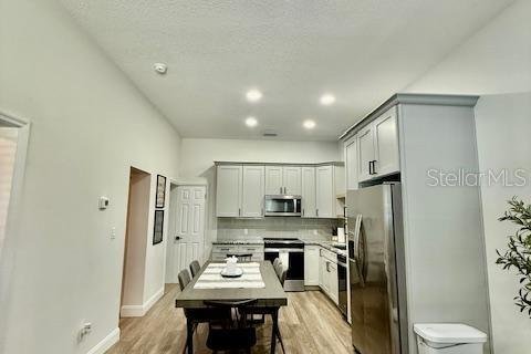 Apartment in Saint Petersburg, Florida 2 bedrooms, 74.32 sq.m. № 1880887 - photo 5