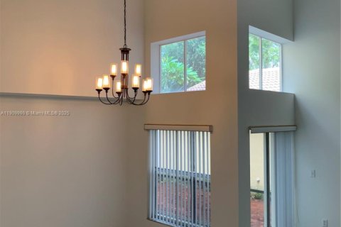 Villa ou maison à louer à Sunrise, Floride: 3 chambres, 151.24 m2 № 1966238 - photo 9