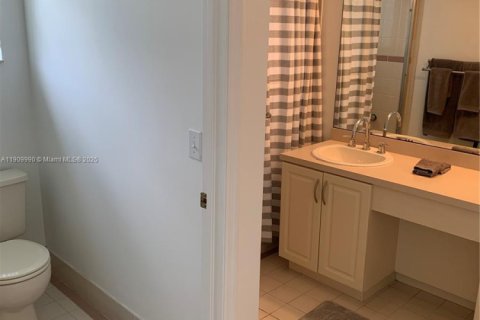 Villa ou maison à louer à Sunrise, Floride: 3 chambres, 151.24 m2 № 1966238 - photo 28