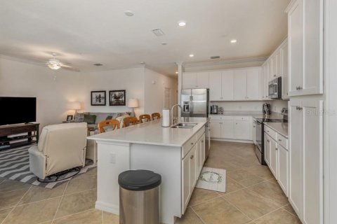 Снять в аренду кондоминиум в Лейквуд Ранч, Флорида 3 комнаты, 102.84м2, № 1816834 - фото 7