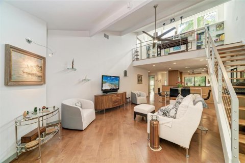 Condo in Sarasota, Florida, 2 bedrooms № 2431749 - photo 10
