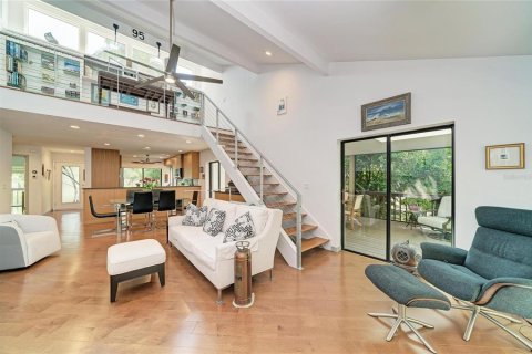 Condo in Sarasota, Florida, 2 bedrooms № 2431749 - photo 4