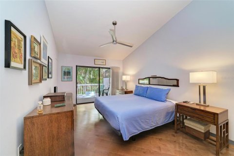 Condo in Sarasota, Florida, 2 bedrooms № 2431749 - photo 21
