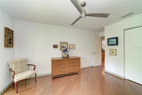 Condo in Sarasota, Florida, 2 bedrooms № 2431749 - photo 29