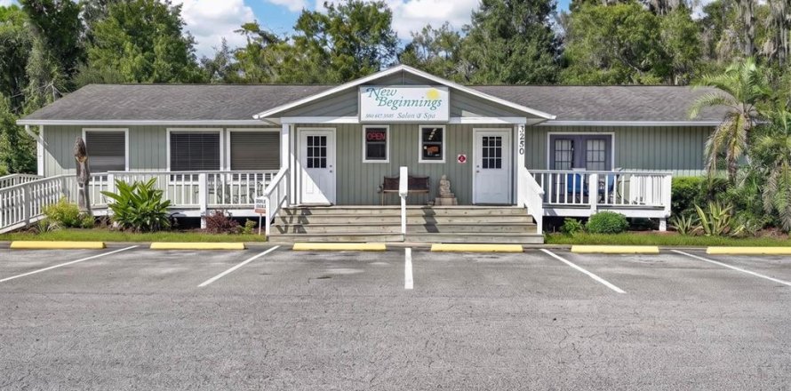 Immobilier commercial à Bunnell, Floride 208.84 m2 № 2391417